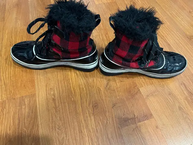 Botte d hiver Femme Sorel winter women boot  size 37 in Women's - Shoes in Laval / North Shore - Image 6