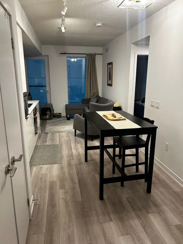 Private room for rent in Room Rentals & Roommates in City of Toronto - Image 5