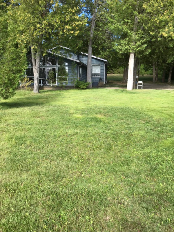 Beautiful four season cottage on lake Temiscaming. dans Maisons à vendre  à Rouyn-Noranda