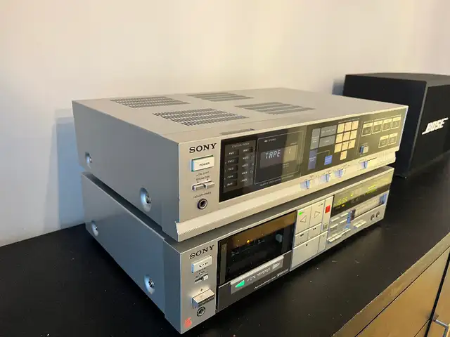 Sony Receiver/Tuner(Phono) and Cassette Player in Stereo Systems & Home Theatre in Gatineau - Image 2
