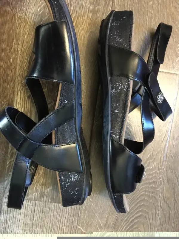 Romika Ankle Strap Sandals Size 10 - New in Women's - Shoes in Medicine Hat - Image 3