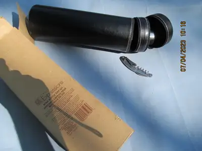 Avon Expressions wine bottle gift set, View more