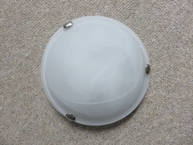 Flush Mount Low Profile Ceiling Light in Indoor Lighting & Fans in Ottawa - Image 3