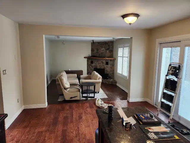  MIKE'S PAINTING  457911055397703681