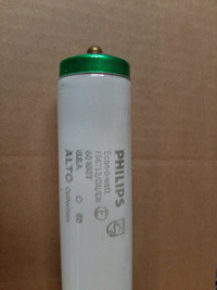 Single Pin T12 96-inch Fluorescent Light Bulbs