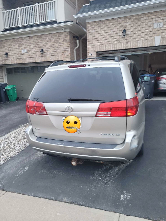 Toyota Sienna in Cars & Trucks in Mississauga / Peel Region