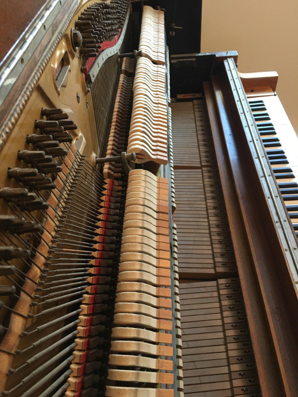 Piano droit acoustique dans Pianos et claviers  à Longueuil/Rive Sud - Image 3