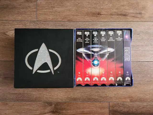 VHS Star Trek Collection Box Set in CDs, DVDs & Blu-ray in Ottawa - Image 3