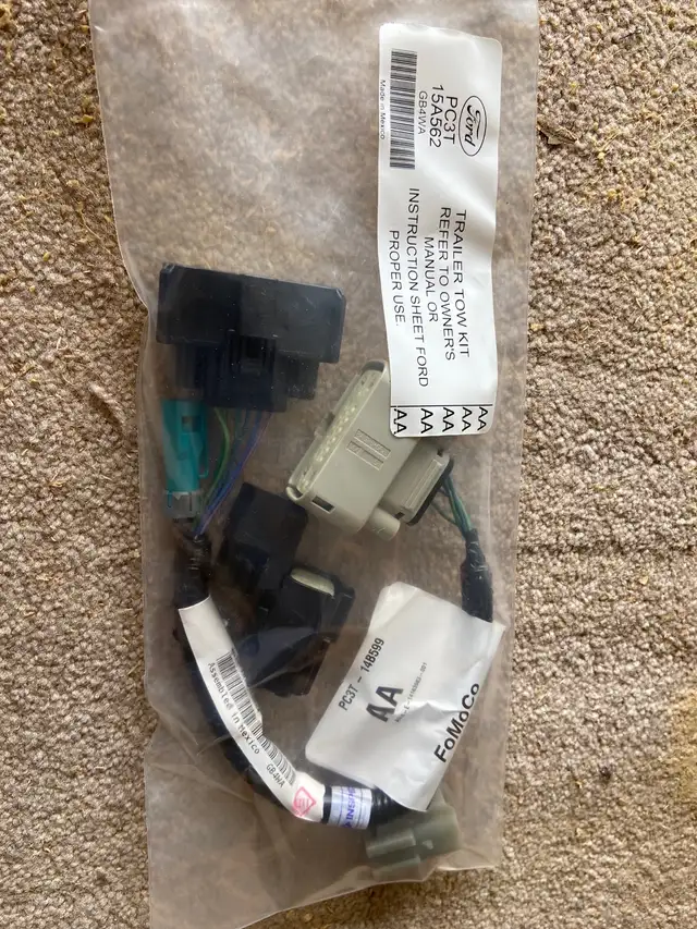 Ford Tailgate Delete Kits and Ford Trailer Tow Kits in Other Parts & Accessories in Grand Bend - Image 7