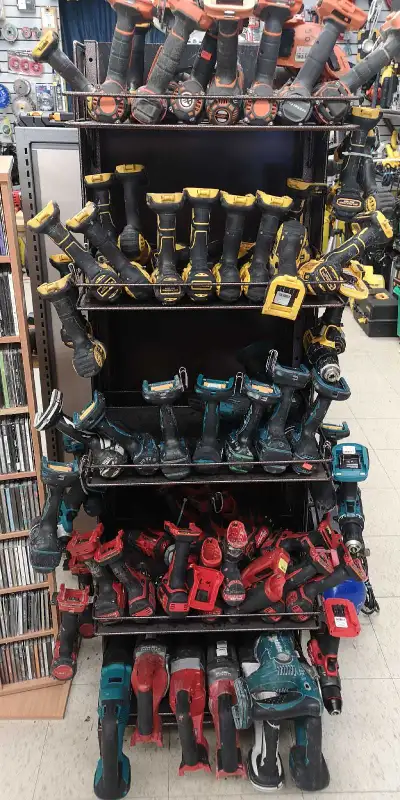 Perceuses et accessoires divers à vendre, View more