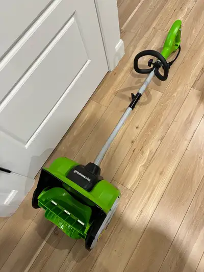 pelle greenworks filaire, View more