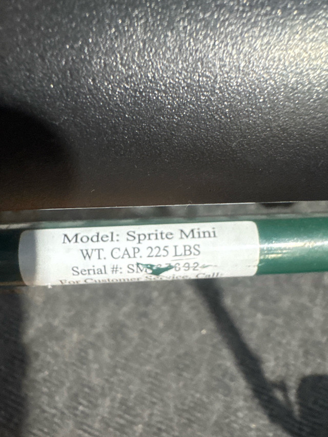 WALKER EVOLUTION MODEL SPRINT MINI CAP 225 LBS in Health & Special Needs in Calgary - Image 2