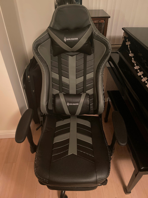 Von Racer Gaming Chair (9/10) | Chairs & Recliners | City of Toronto |  Kijiji