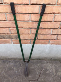 Long handle grass clippers