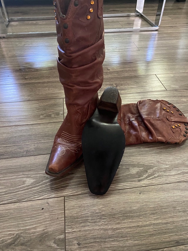 Cowboy Boots size 10 Women's Shoes Barrie Kijiji