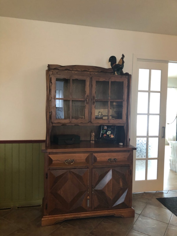 Buffet en bois 2 sections Buffets et vaisseliers Granby Kijiji