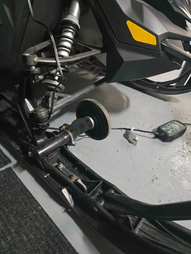 Ski doo in Snowmobiles in Québec City - Image 2