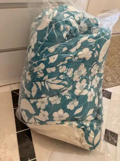 FREE queen size duvet, View more