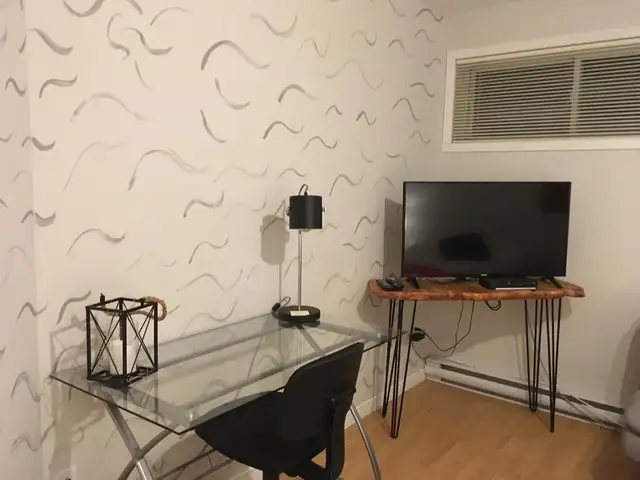Grande chambre à louer pour étudiant/stagiaire près du Cégep in Room Rentals & Roommates in Victoriaville - Image 3