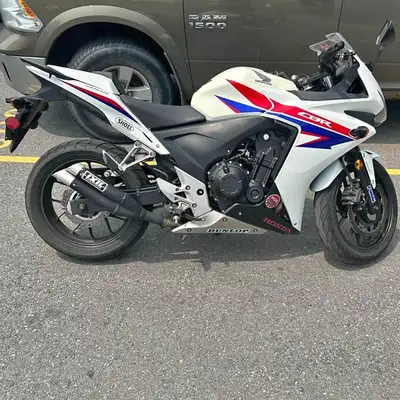 Excellente moto 500CC pour des sorties en ville comme en campagne !