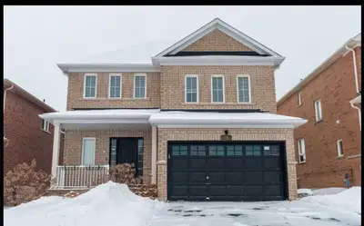 FOR RENT: Stunning 4-Bedroom Detached Home in Courtice!