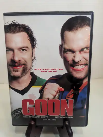 Labeled an outcast by his brainy family, a bouncer overcomes long odds to lead a team of under perfo...