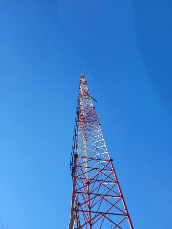 CAMERA TOWER- ANTENNA TOWER - INTERNET TOWER in Other in Calgary - Image 3