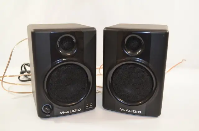 M-Audio AV30 Studiophile Professional Reference Speakers in Speakers in Mississauga / Peel Region - Image 3