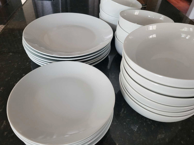 Place Setting for Six  in Kitchen & Dining Wares in Hamilton - Image 2
