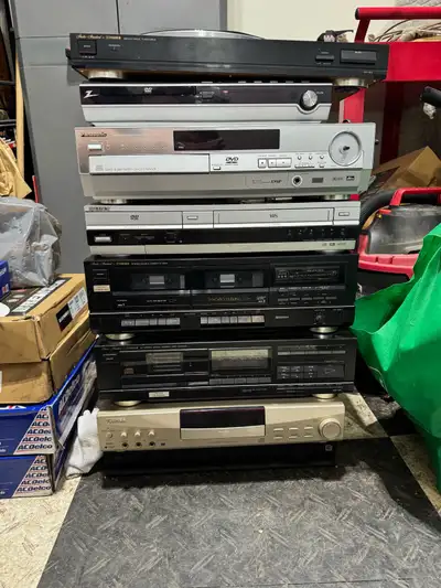 Assorted stereo components + speakers, View more