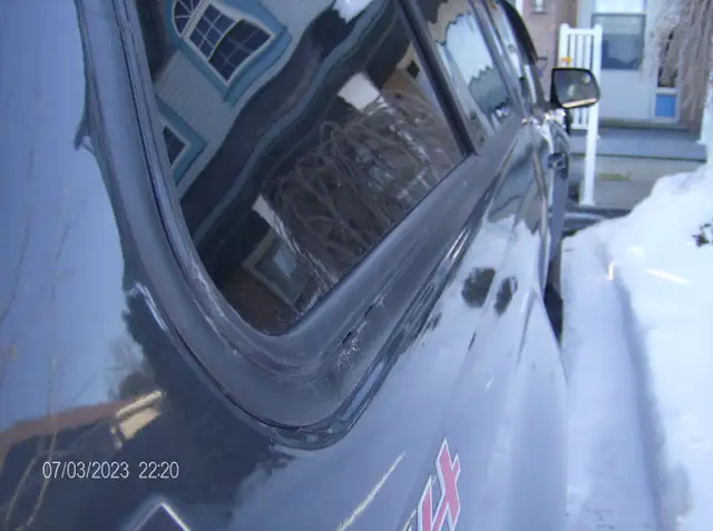 truck cap in Other Parts & Accessories in Owen Sound - Image 3