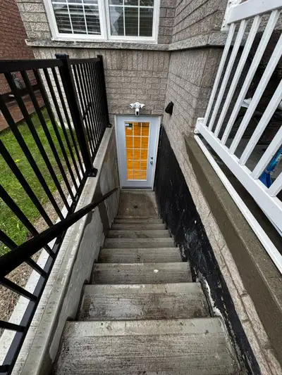 2 bedroom Basement in Scarborough $1899