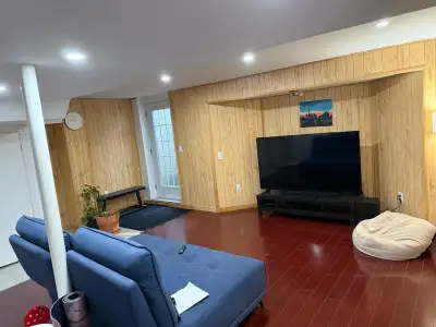 he spacious one bedroom basement unit is available to rent. Currently used as home office. The unit...