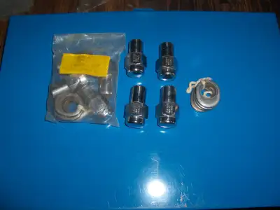 Hi! For Sale a set of 4 x 2 (or 8) genuine Cragar lug nuts #27433 complete with offset washers. 12mm...