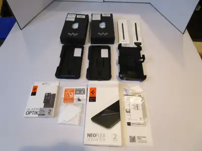 I'm offering a set of pre-owned accessories for a Samsung Galaxy S21 Ultra 5G phone which I purchase...