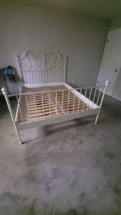 Queen size white metal Bed frame with wood support for sale, View more