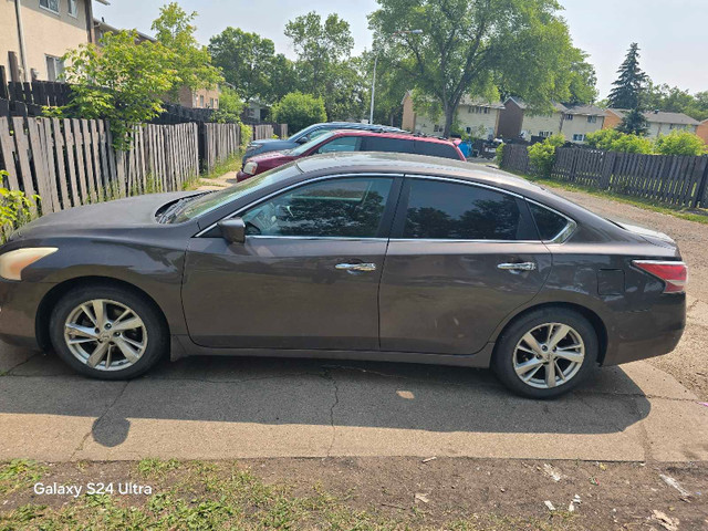 nissan altima 2014 in Cars & Trucks in Edmonton - Image 2