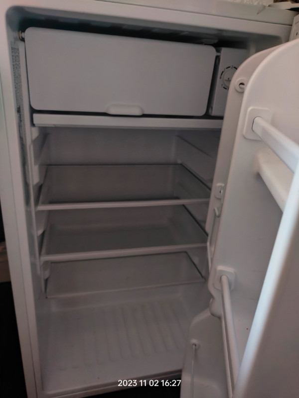 sell refrigerator$150Brand new, pick up at home, moving sale in Other in City of Toronto - Image 2