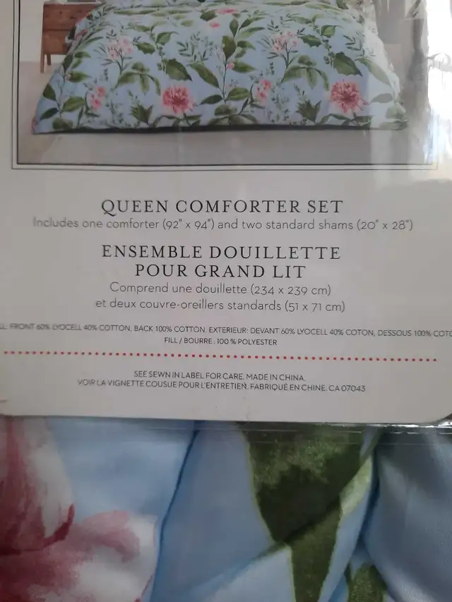 Ens.douillette neuf pour grand lit in Bedding in Gatineau - Image 4