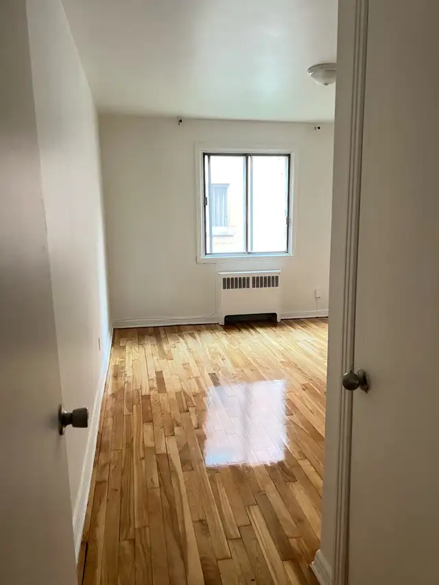 2 Bedrooms | 1 Bathroom || NDG in Other in City of Montréal - Image 10