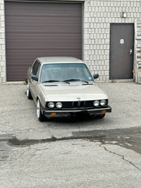 E28 BMW 533i 3.2 litre inline 6 motor 