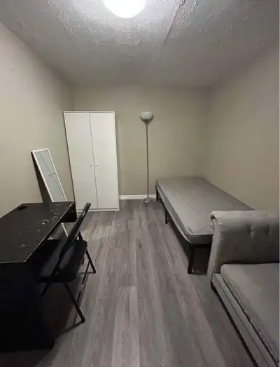 Private Room available for a girl student or working professional near Conestoga Coll Kitchener. Ava...