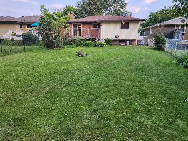 Beautiful Open Concept Raised Bungalow House for Rent in Houses for Sale in Kitchener / Waterloo - Image 24