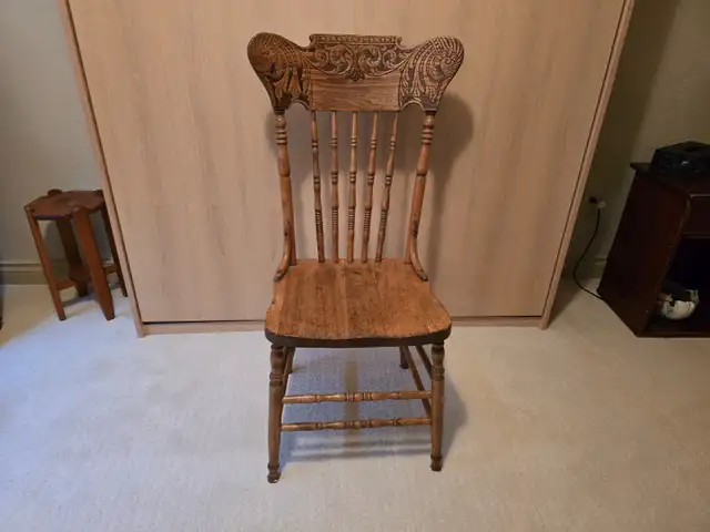 5 Pressback Chairs...solid wood in Chairs & Recliners in Victoria - Image 2