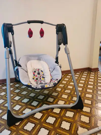 Graco baby swing