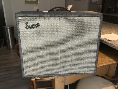 Supro Thunderbolt Amplifier model S6420 BASS (1 x 15” speaker), View more