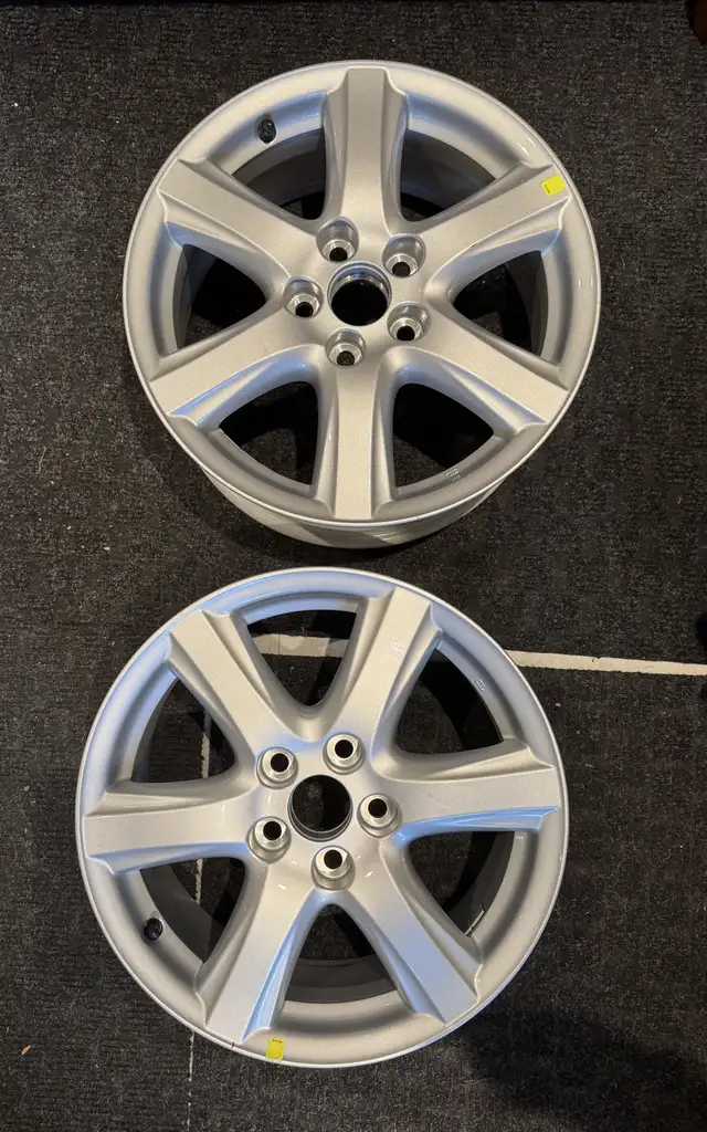 New OEM Toyota Alloy Rims 17 inch (2 available) in Other Parts & Accessories in City of Toronto - Image 5