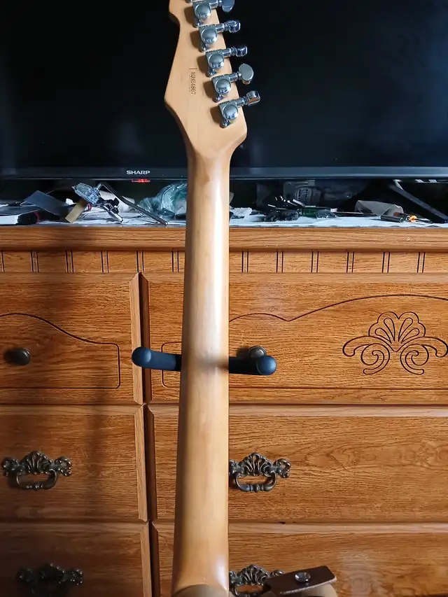 Peavey Generation EXP FS/FT in Guitars in City of Toronto - Image 8