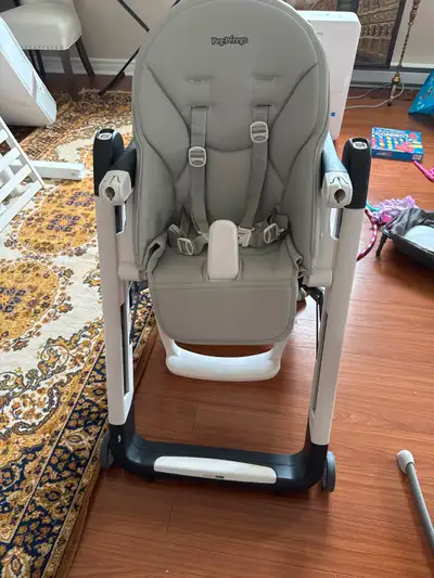 Feeding chair Peg Perego, View more