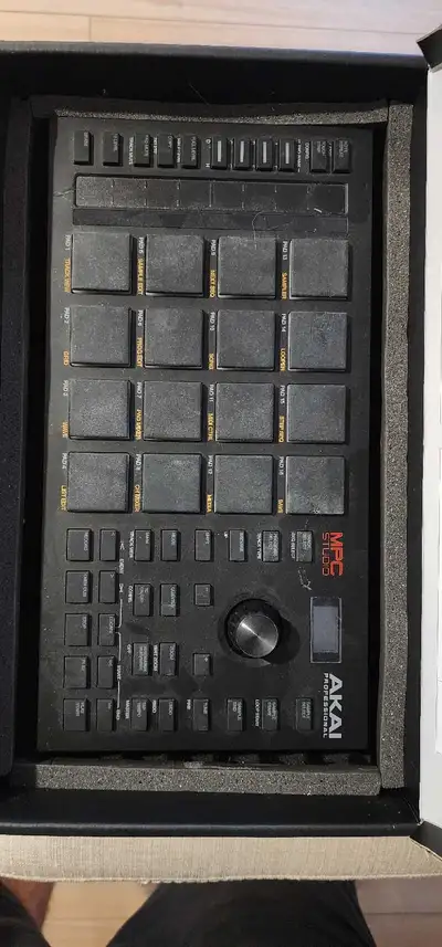 Akai MPC Studio – Brand New/Open Box – Complete Production Kit, View more